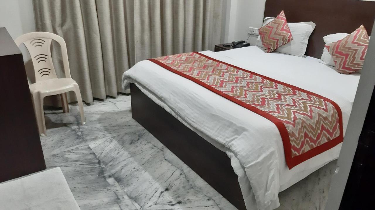 Hotel Sar Kamla Dham Skd Vrindavan Fully Vaccinated Staff Zewnętrze zdjęcie