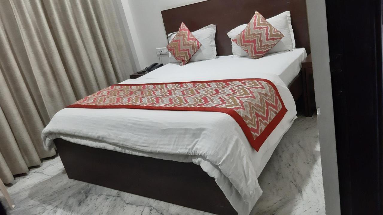 Hotel Sar Kamla Dham Skd Vrindavan Fully Vaccinated Staff Zewnętrze zdjęcie