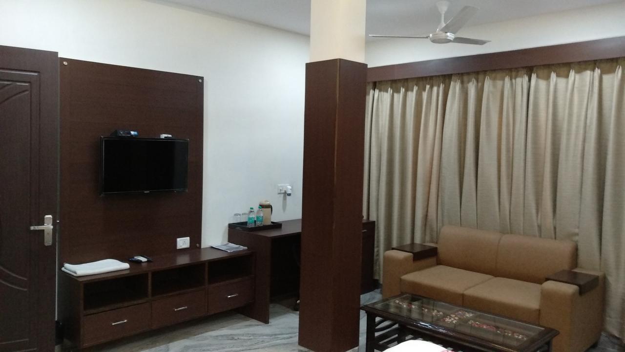 Hotel Sar Kamla Dham Skd Vrindavan Fully Vaccinated Staff Zewnętrze zdjęcie