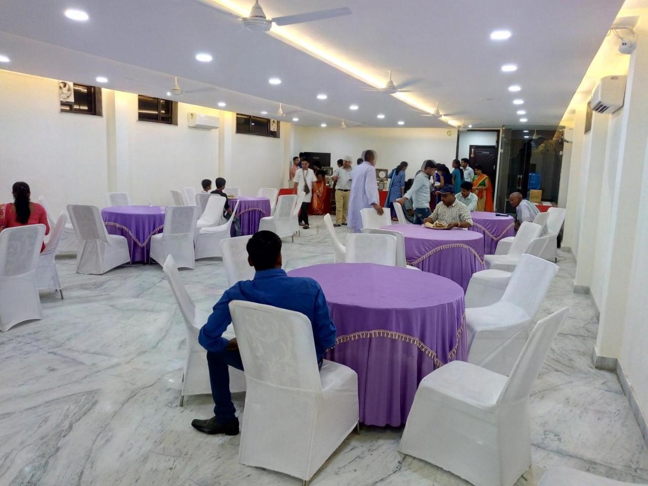 Hotel Sar Kamla Dham Skd Vrindavan Fully Vaccinated Staff Zewnętrze zdjęcie