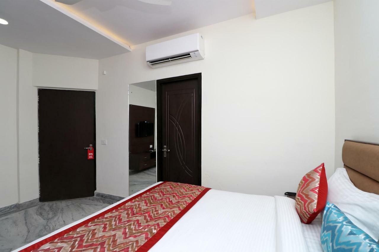 Hotel Sar Kamla Dham Skd Vrindavan Fully Vaccinated Staff Zewnętrze zdjęcie