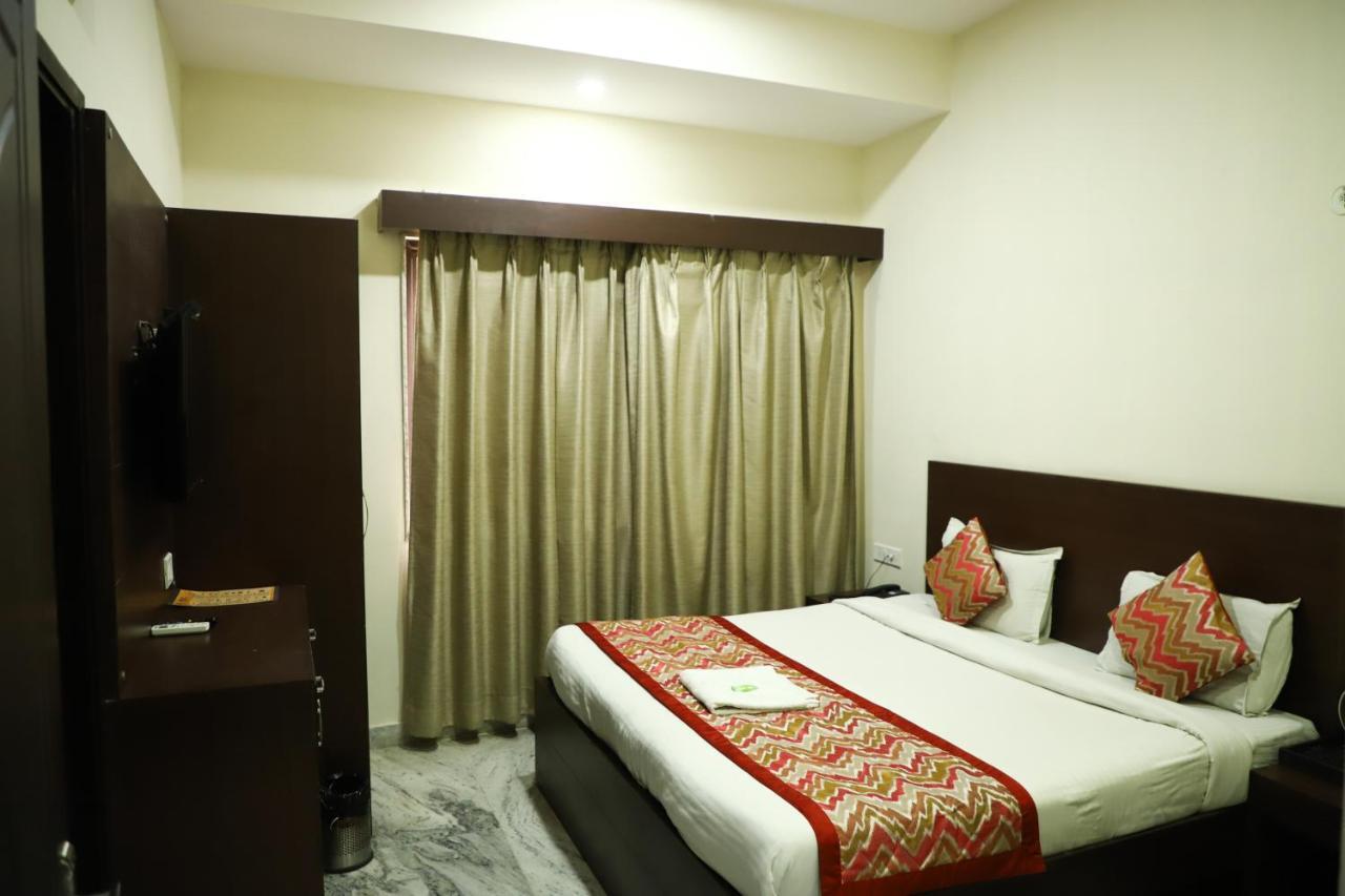 Hotel Sar Kamla Dham Skd Vrindavan Fully Vaccinated Staff Zewnętrze zdjęcie