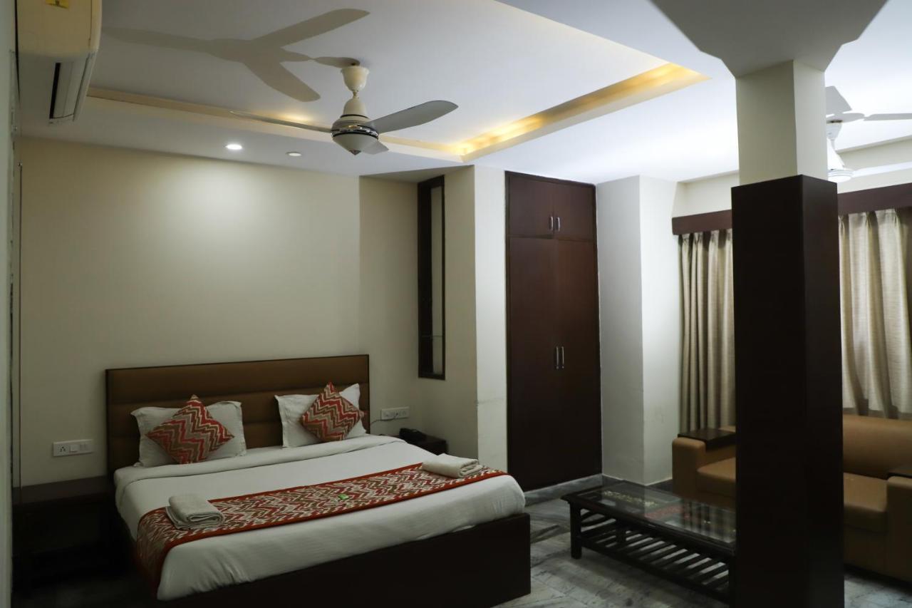 Hotel Sar Kamla Dham Skd Vrindavan Fully Vaccinated Staff Zewnętrze zdjęcie